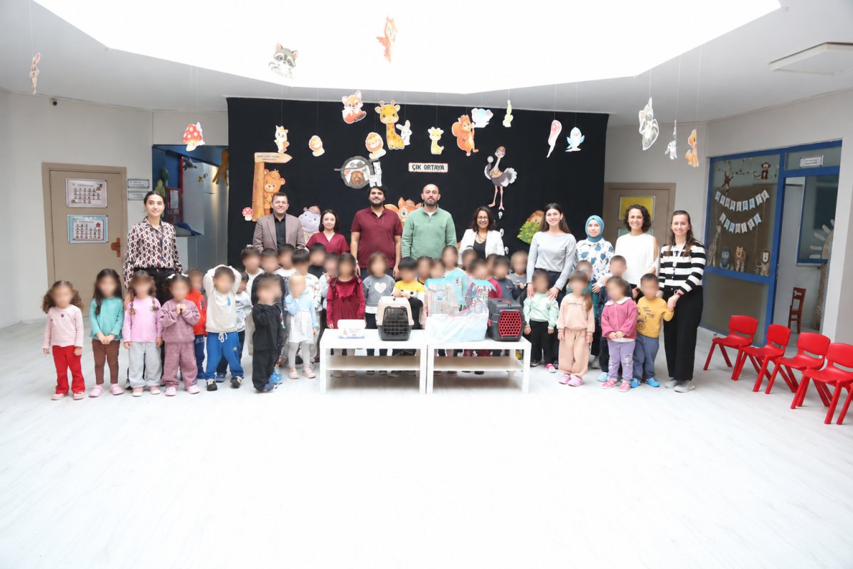  Veteriner olmak isteyen minikler, sokak hayvanları hakkında bilgi aldı