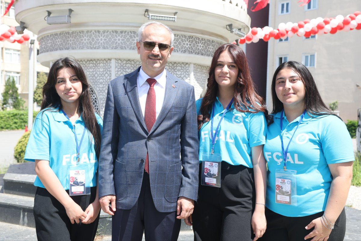 Çayırova’da 19 Mayıs coşkusu