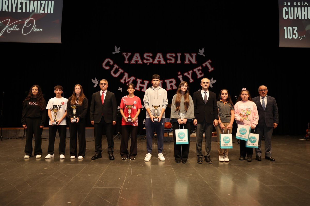  Cumhuriyetimizin 103. yılı Çayırova’da kutlandı