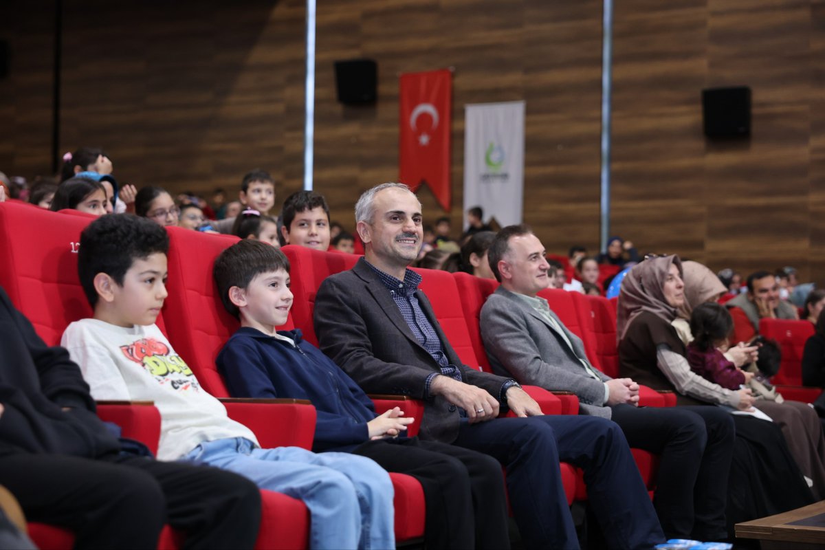 Çayırova’da Sertaç Abi’ye yoğun ilgi