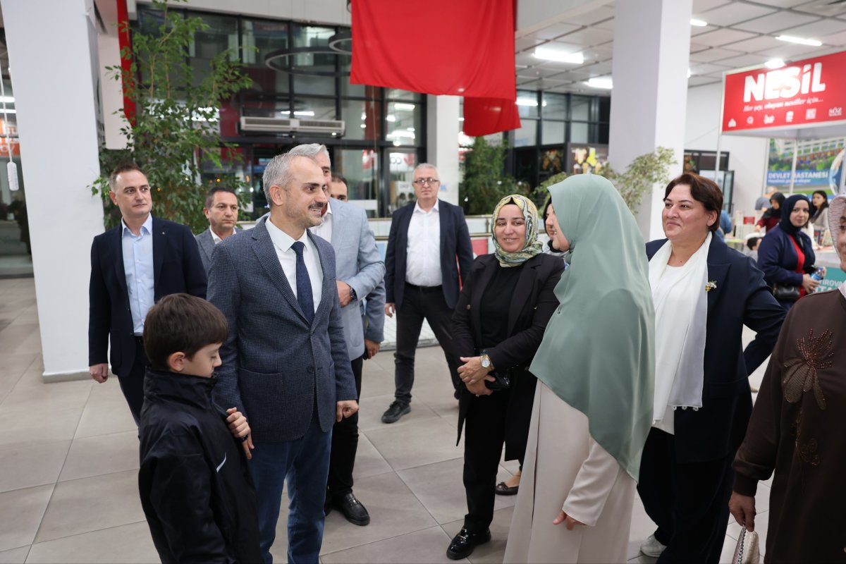  Saliha Erdim’den Çayırova’da aile üzerine söyleşi