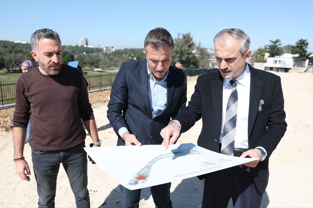 Çiftçi, Kent Park ve Fatih Sultan Mehmet Parkı'ndaki revizyon çalışmalarını inceledi   