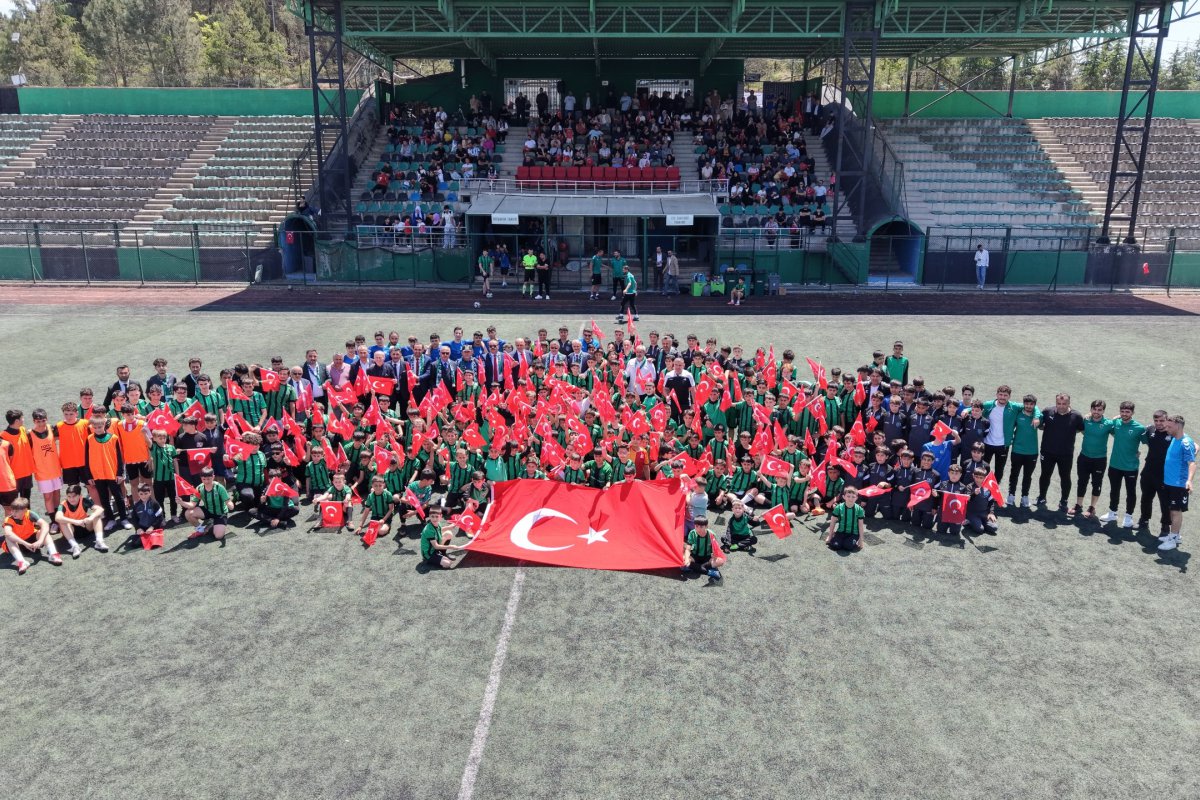 Çayırova’da 19 Mayıs Gençlik Turnuvası düzenlendi