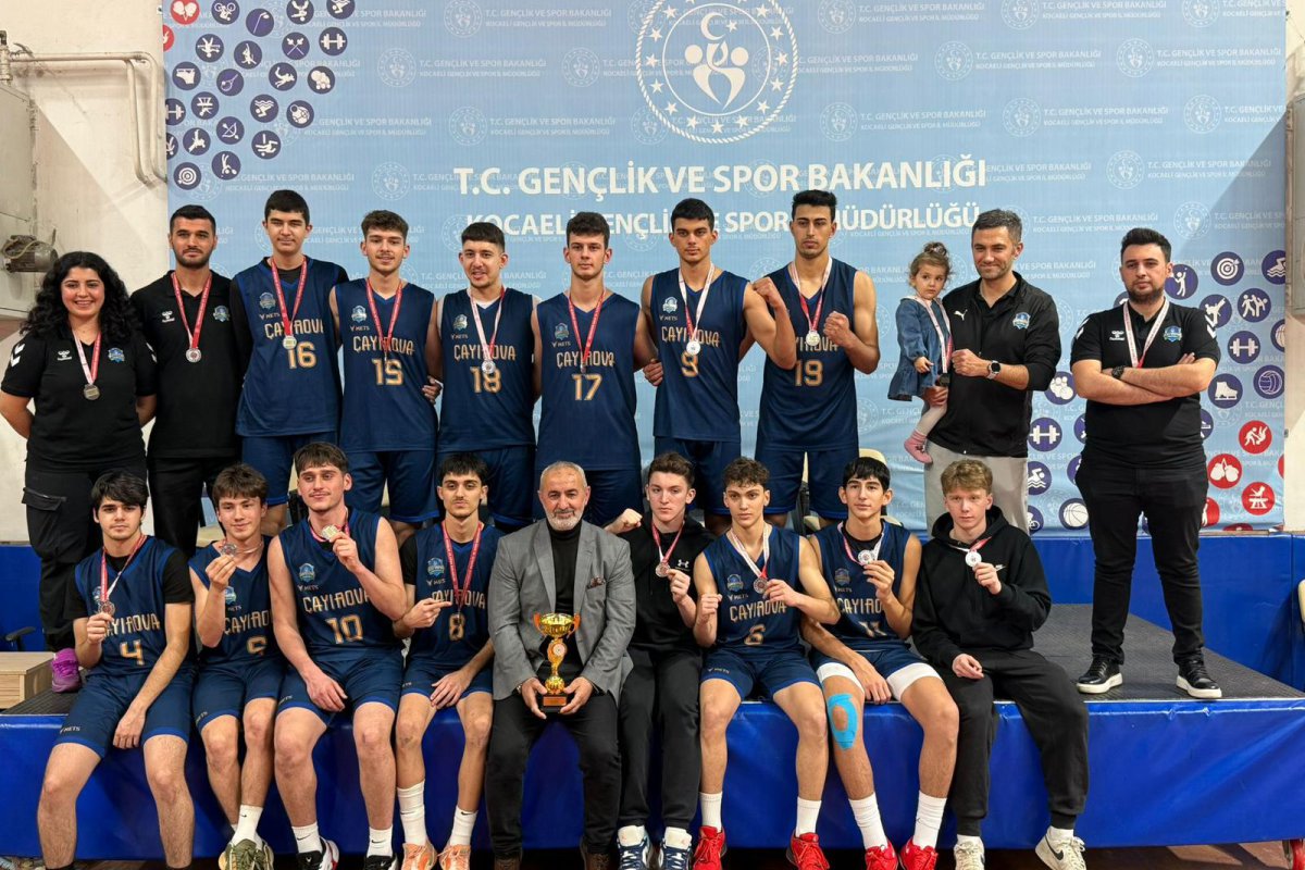 Çayırova’nın genç dev adamları Kocaeli ikincisi oldu