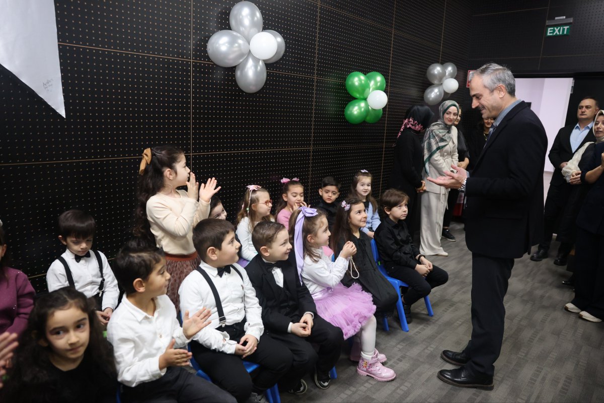 Çocuk kulüplerinde karne coşkusu