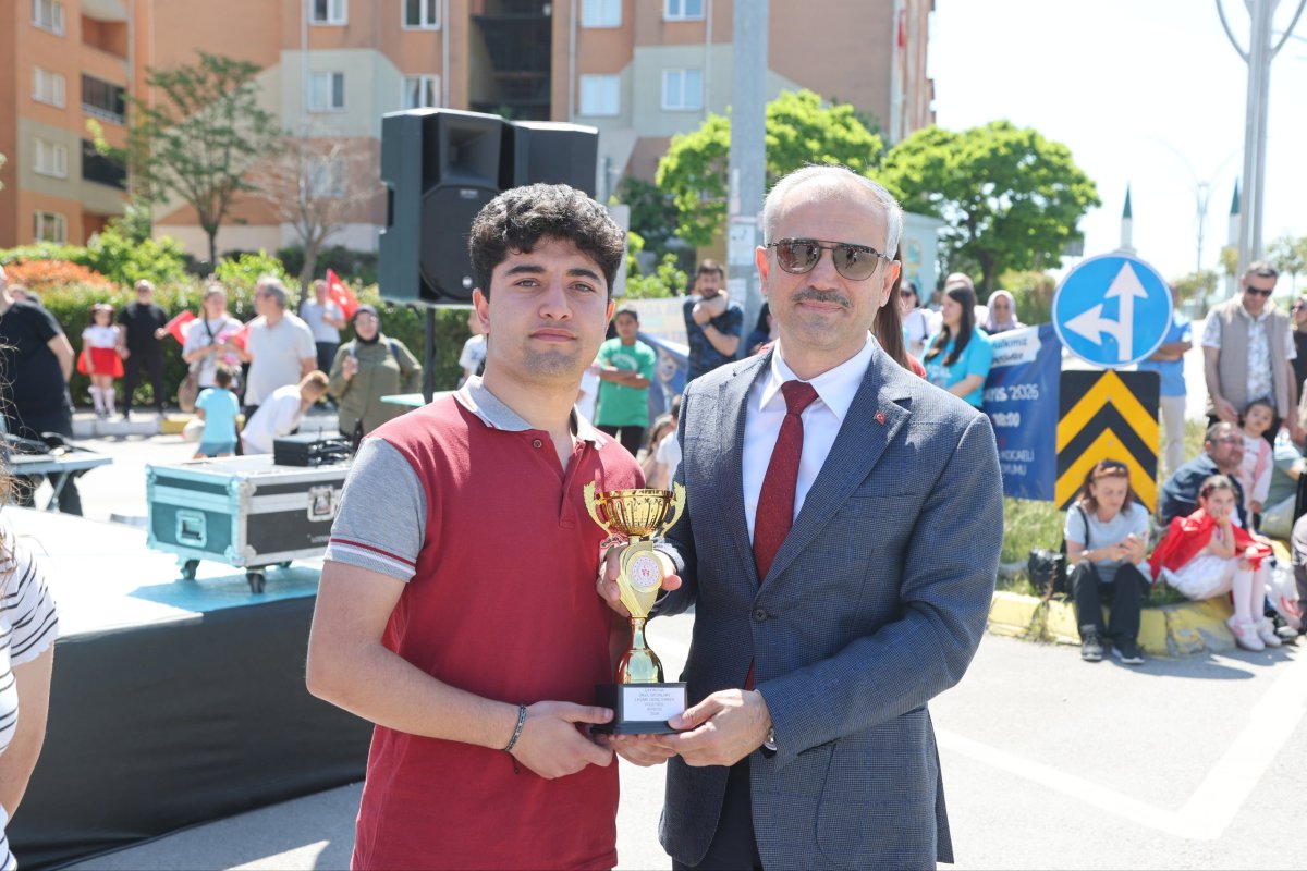 Çayırova’da 19 Mayıs coşkusu