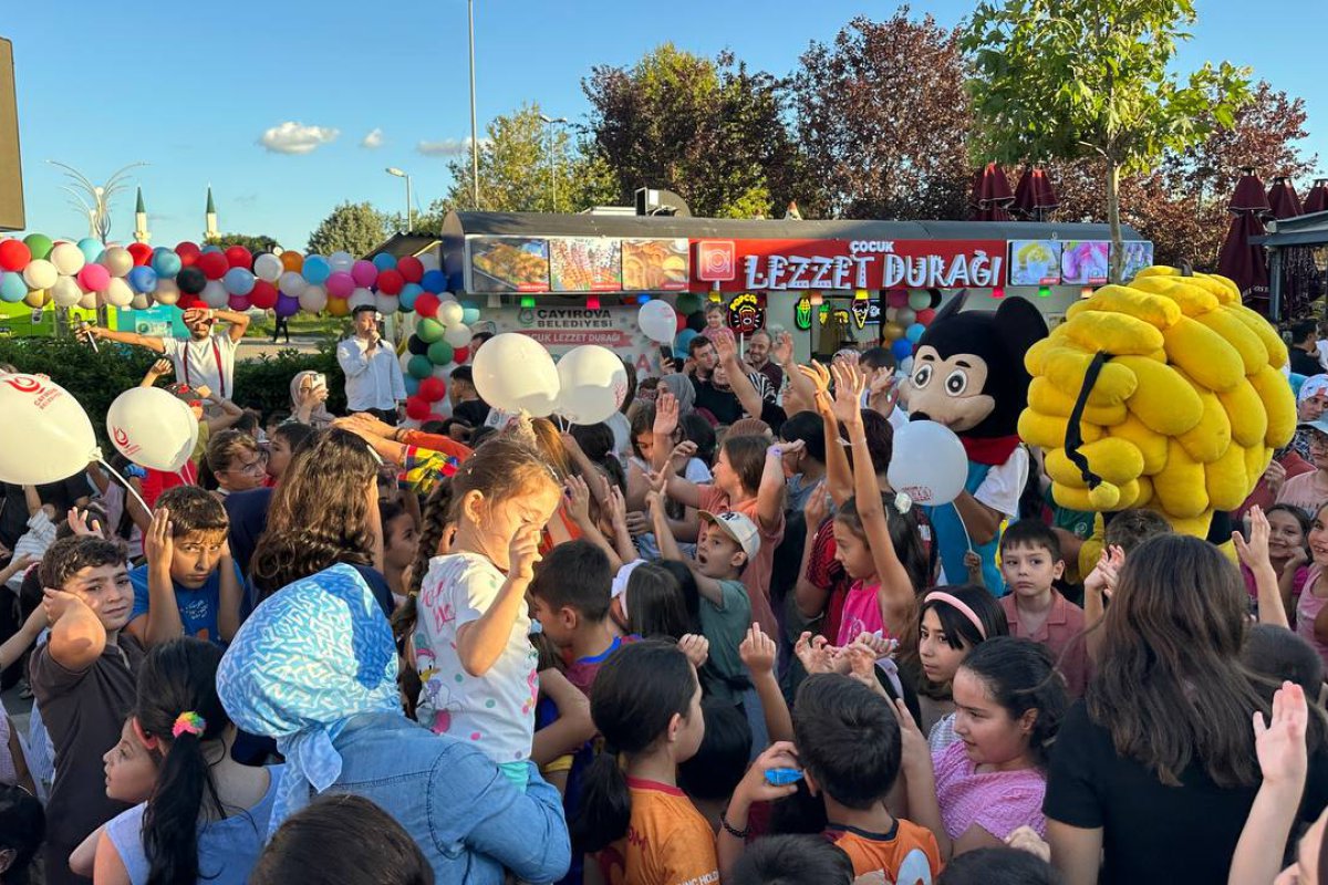Çayırovalı çocuklar, ‘Yaza veda, eğlenceye merhaba’ etkinliğinde buluştu
