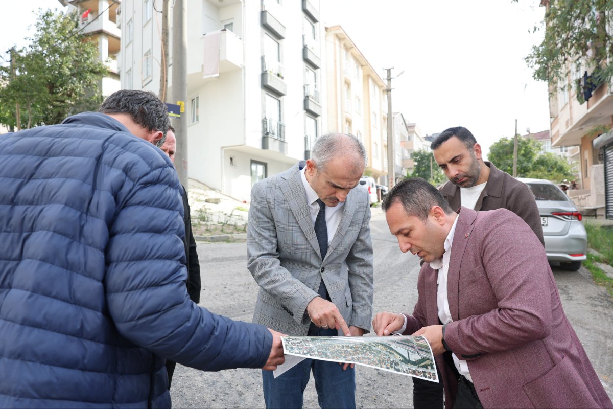  Atatürk Mahallesi’nde üstyapı yenileme çalışmaları sürüyor