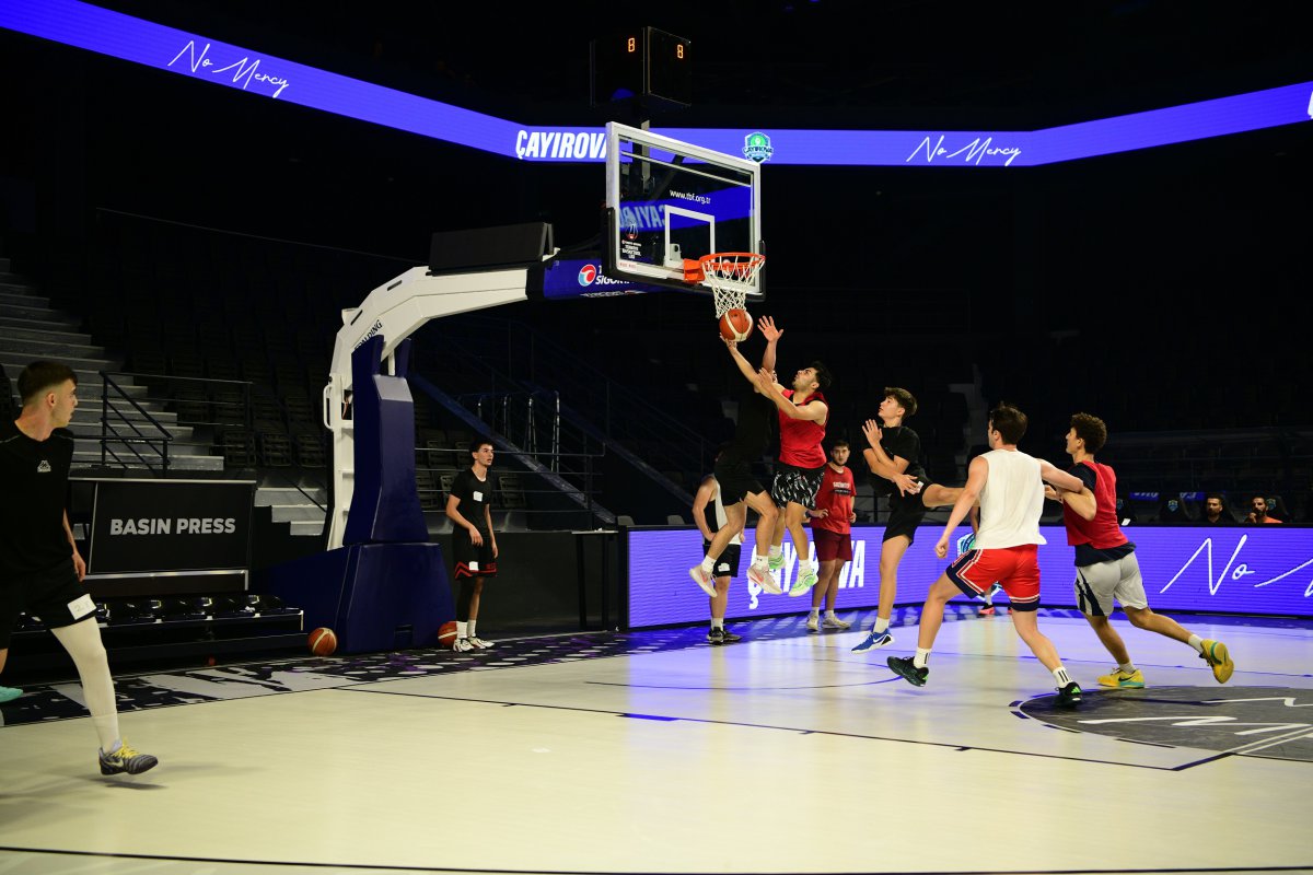 Çayırova’da, geleceğin basketbolcuları seçmelerde ter döktü