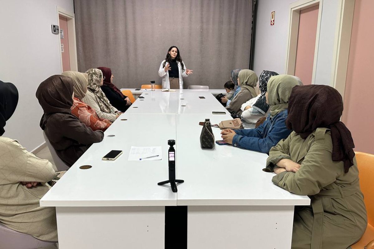 Çayırovalı veliler, rehberlik servisi hizmetiyle bilgileniyor