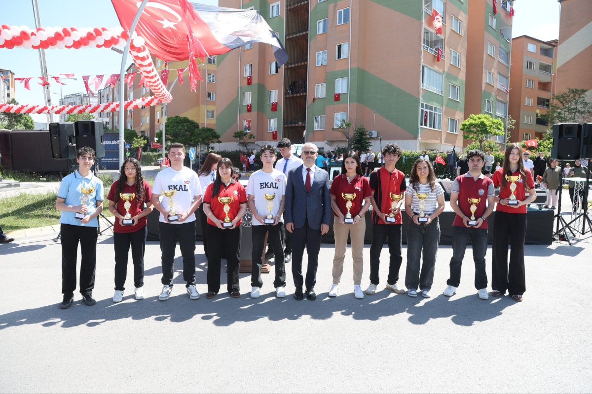 Çayırova’da 19 Mayıs coşkusu