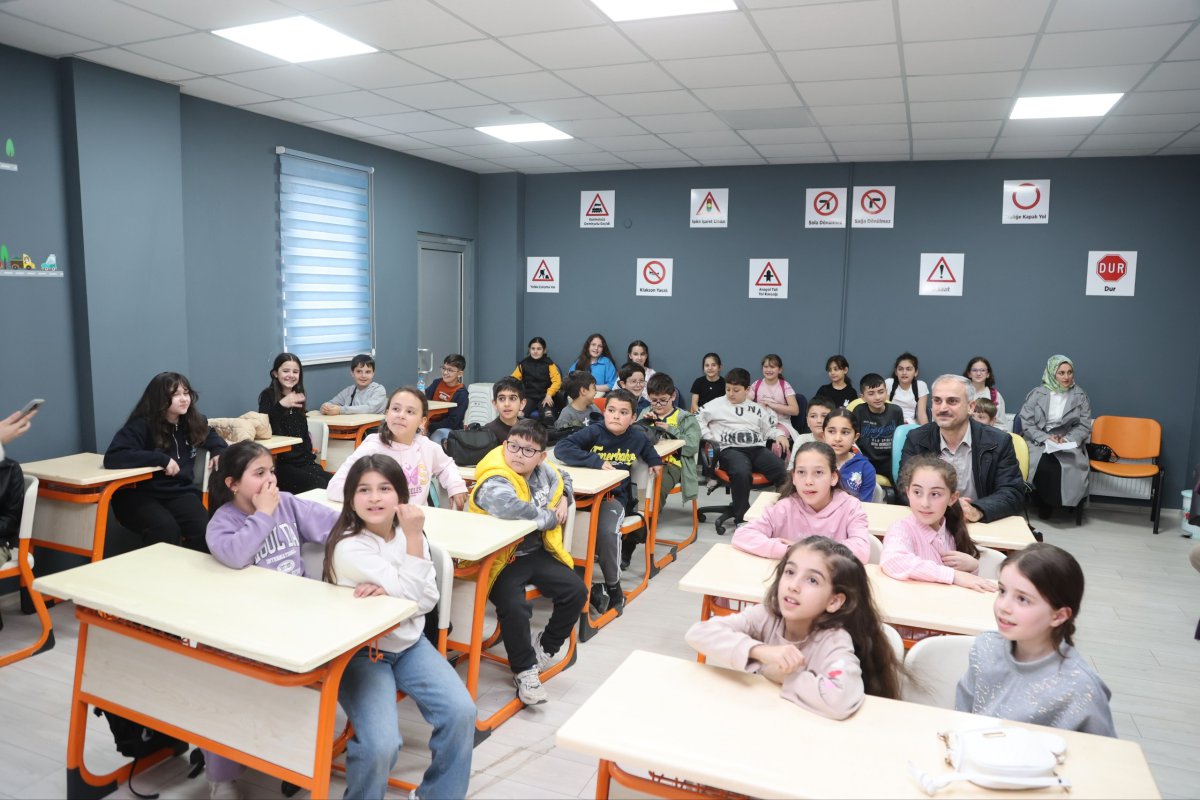 Çiftçi, Çayırovalı miniklerle, Trafik Eğitim Parkı’nda buluştu